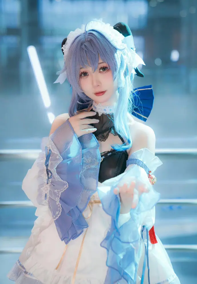 LOL手游用户增长曲线